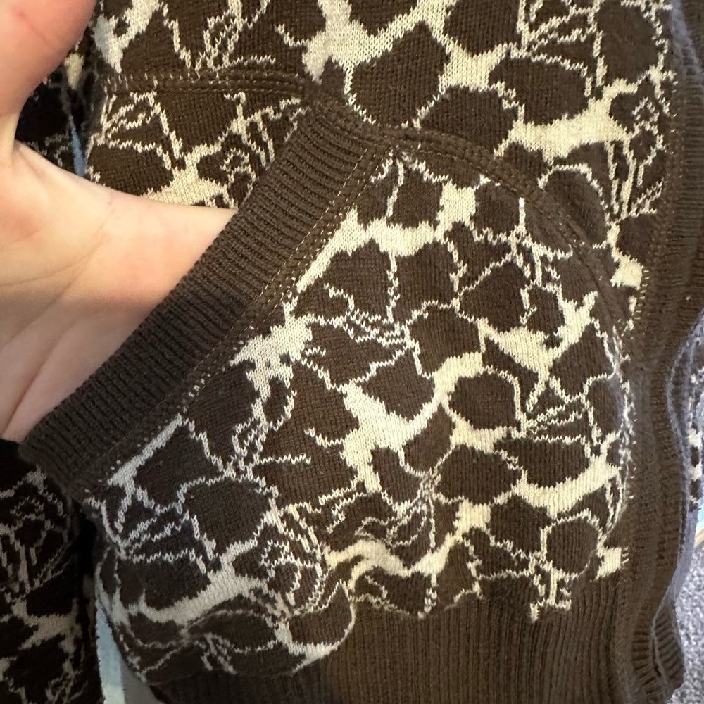 Title Nine Brown Floral Zip Up - Picture 3 of 9